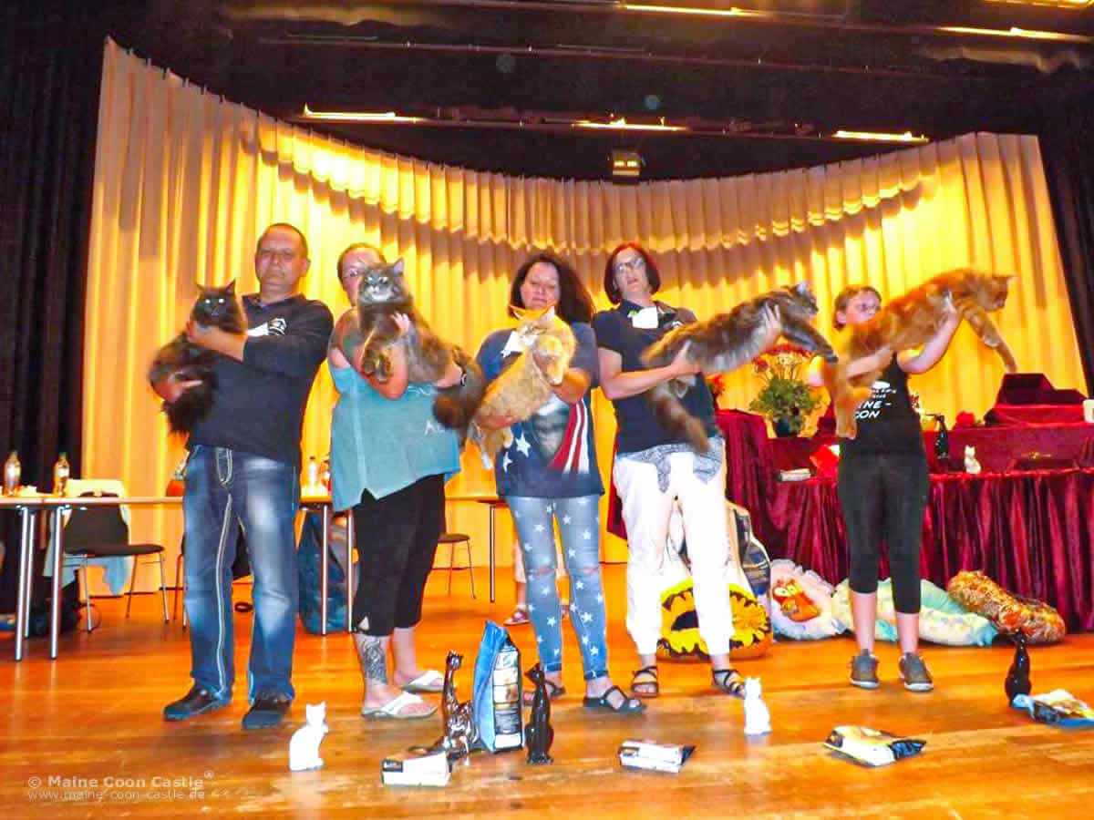 Wie Rockstars ;) MCC räumt Pokale ab. Wie Rockstars MCC räumt Pokale ab