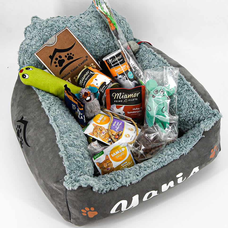 PetCrown ist eine Manufaktur für Katzenbetten, Katzenkissen und Katzenspielzeug.